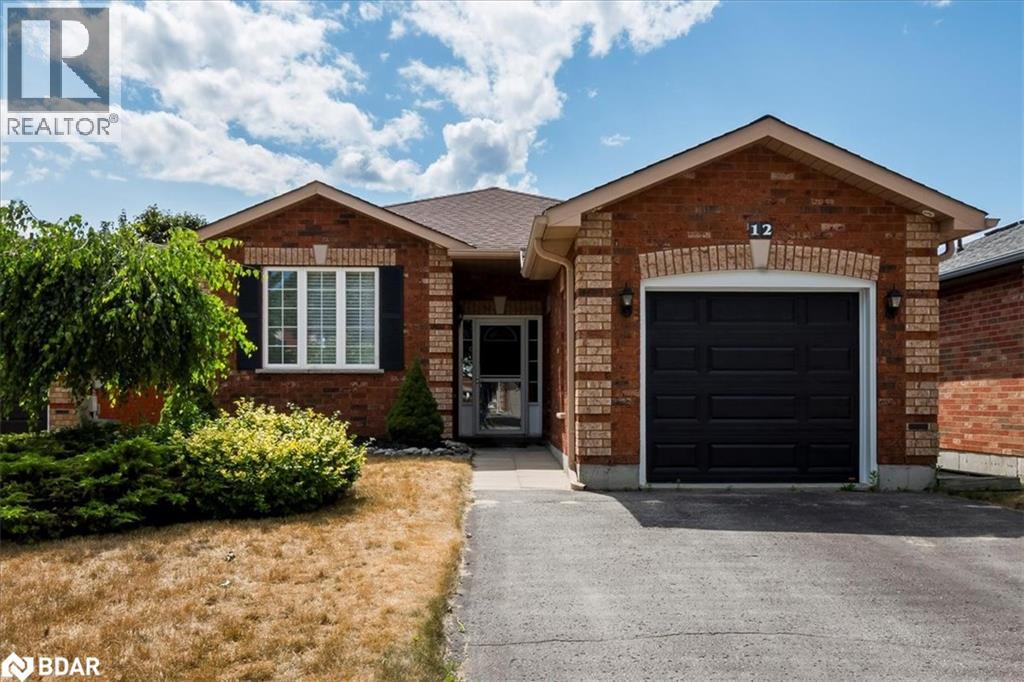 Photo 1 of 12 Revelstoke Court, Barrie ON