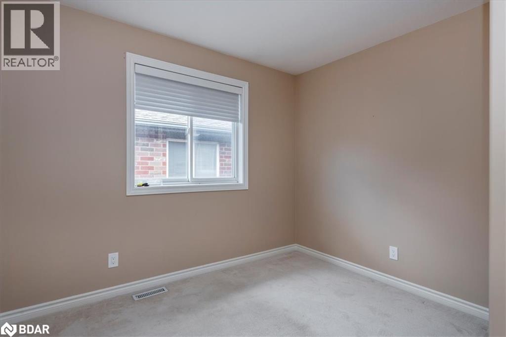 Photo 17 of 12 Revelstoke Court, Barrie ON