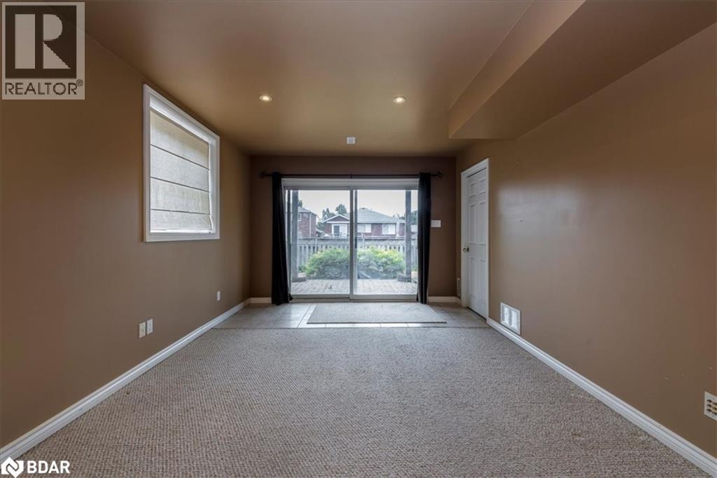 Photo 20 of 12 Revelstoke Court, Barrie ON