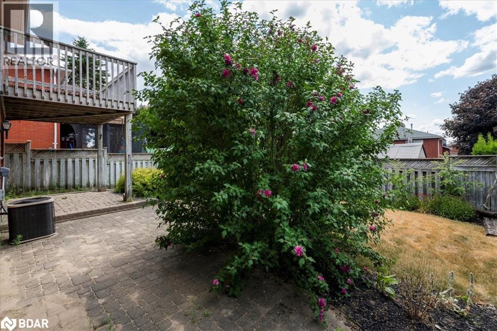Photo 22 of 12 Revelstoke Court, Barrie ON