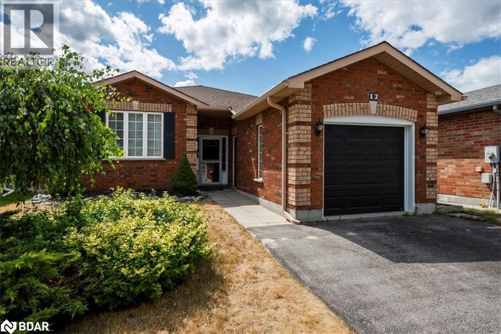 Photo 25 of 12 Revelstoke Court, Barrie ON