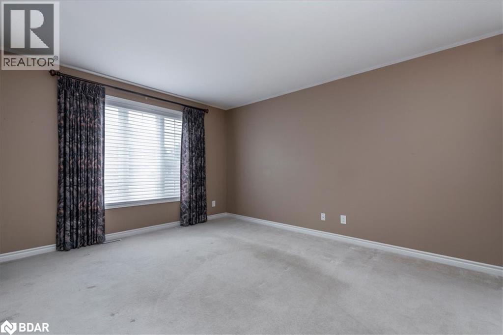 Photo 5 of 12 Revelstoke Court, Barrie ON