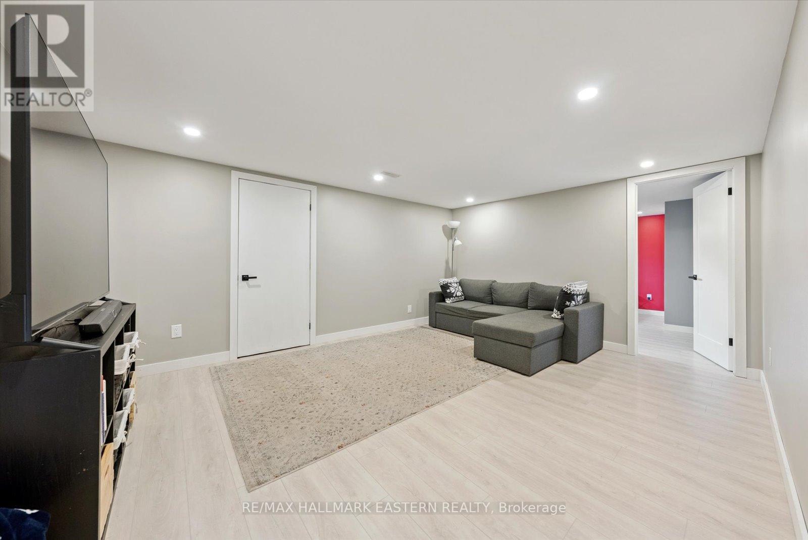 Photo 15 of 971 Jopling Drive, Selwyn ON