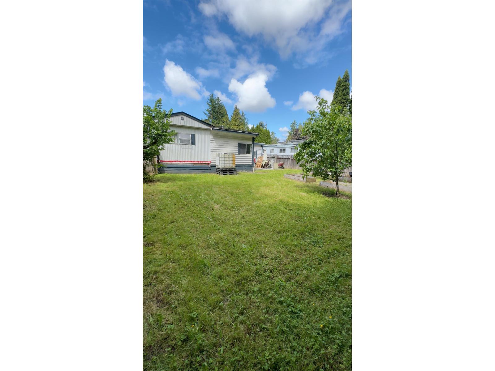 Photo 2 of 2104 Oakridge Crescent, Abbotsford BC