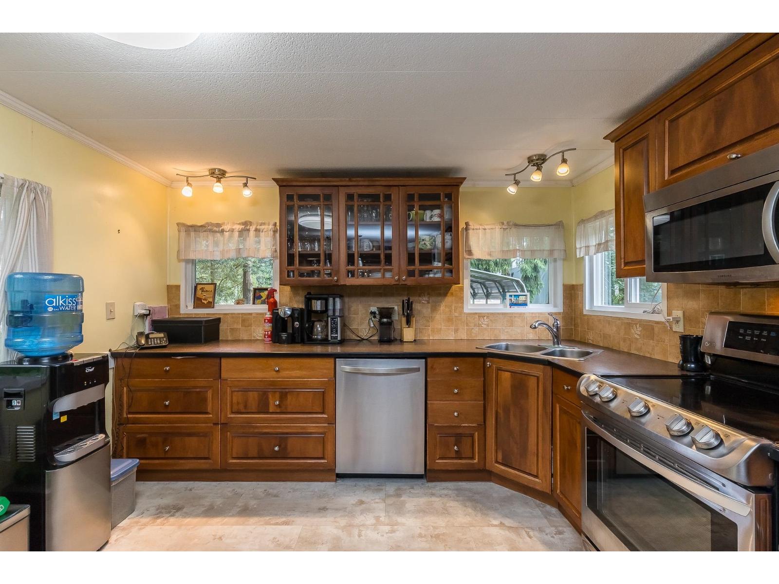 Photo 36 of 20210 27 Avenue, Langley BC