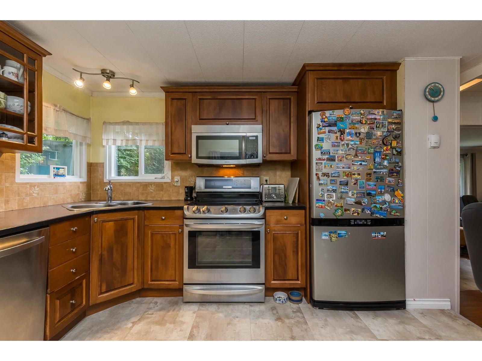 Photo 37 of 20210 27 Avenue, Langley BC
