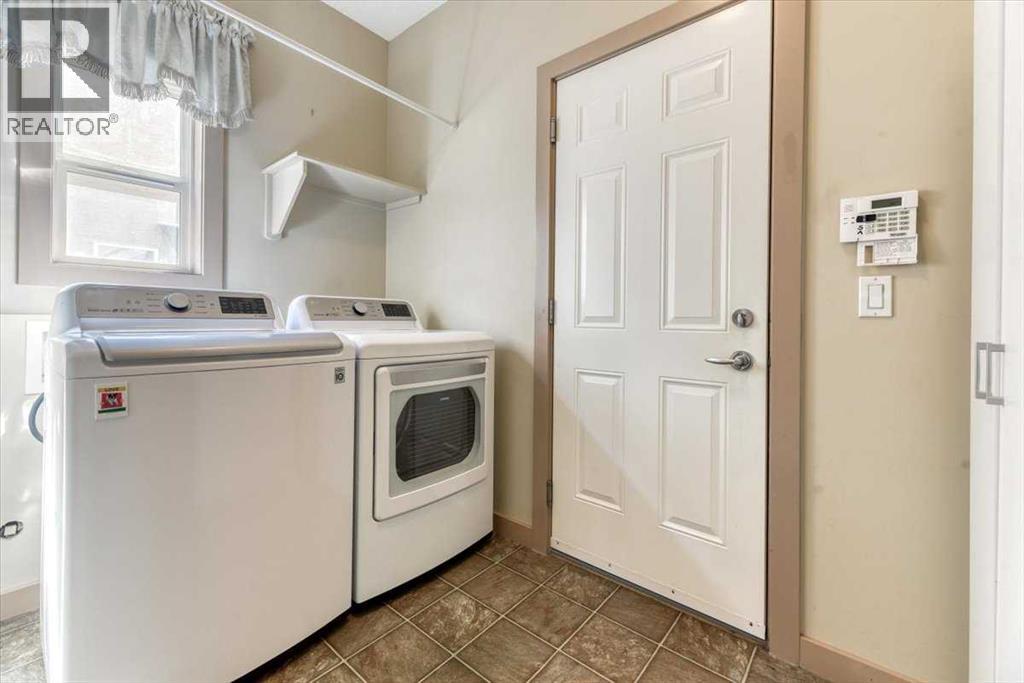 Single Family House for Sale in  Discovery Ridge Circle SW Discovery Ridge Calgary 