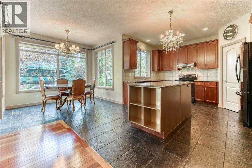 Single Family House for Sale in  Discovery Ridge Circle SW Discovery Ridge Calgary 