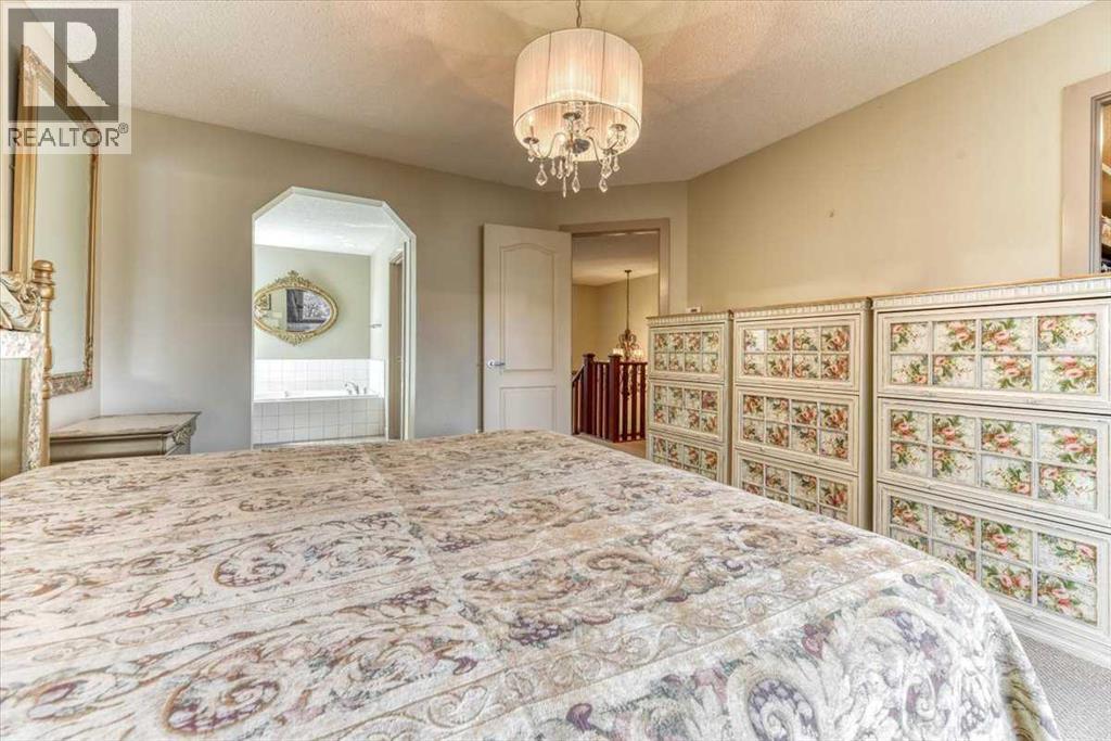 Single Family House for Sale in  Discovery Ridge Circle SW Discovery Ridge Calgary 