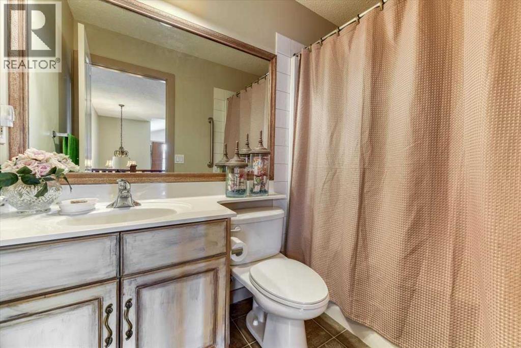 Single Family House for Sale in  Discovery Ridge Circle SW Discovery Ridge Calgary 