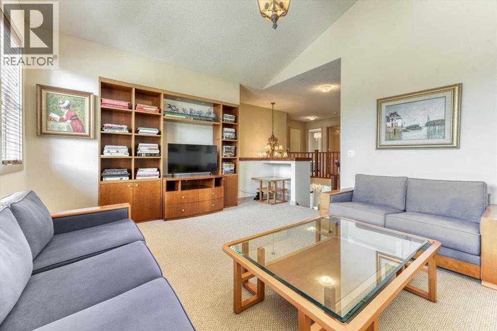 Single Family House for Sale in  Discovery Ridge Circle SW Discovery Ridge Calgary 