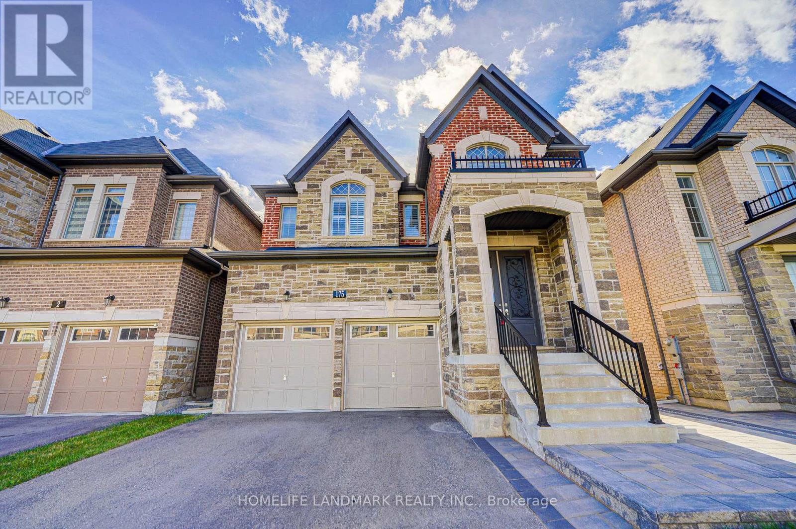 Photo 11 of 175 Scrivener Drive, Aurora ON