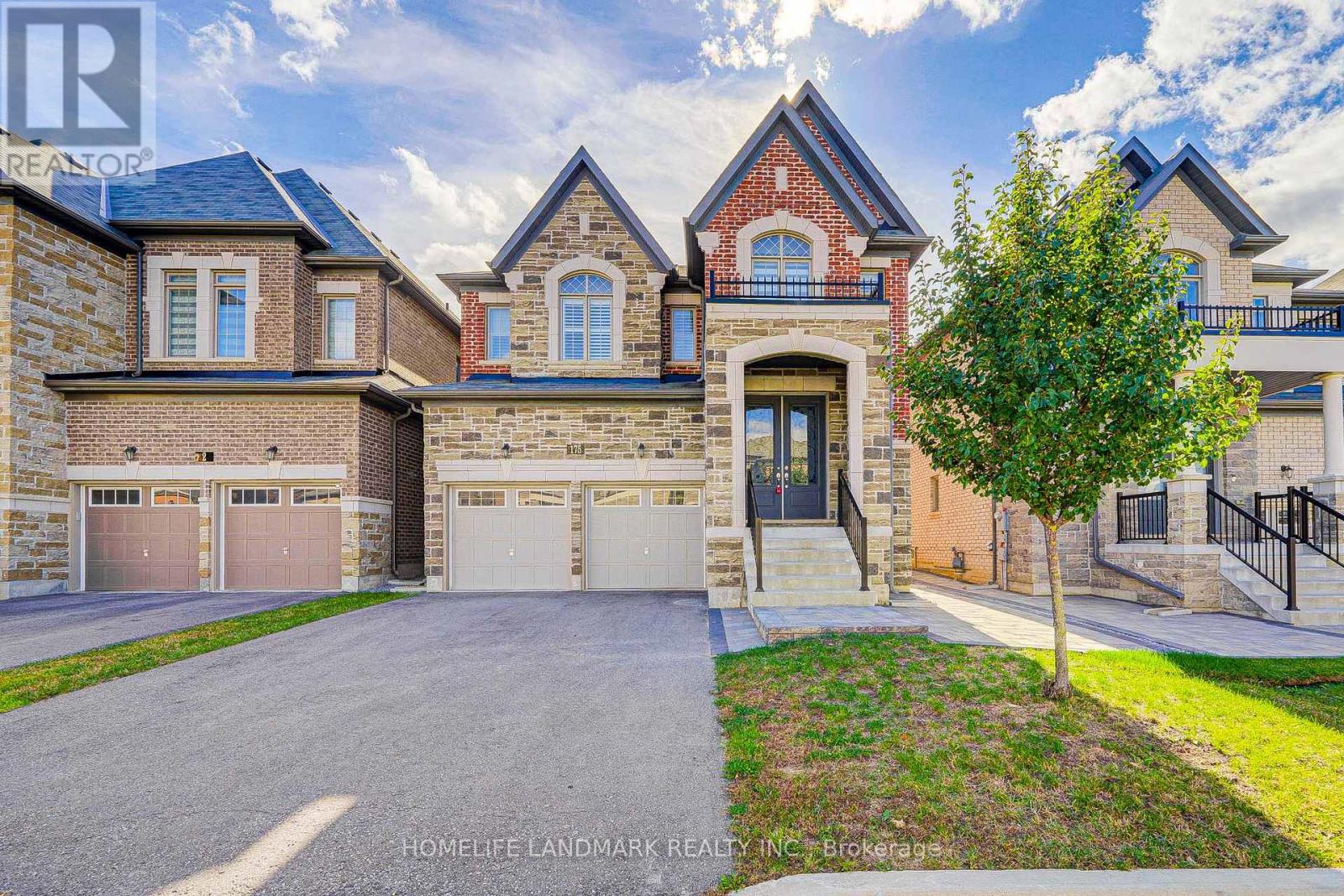 Photo 17 of 175 Scrivener Drive, Aurora ON