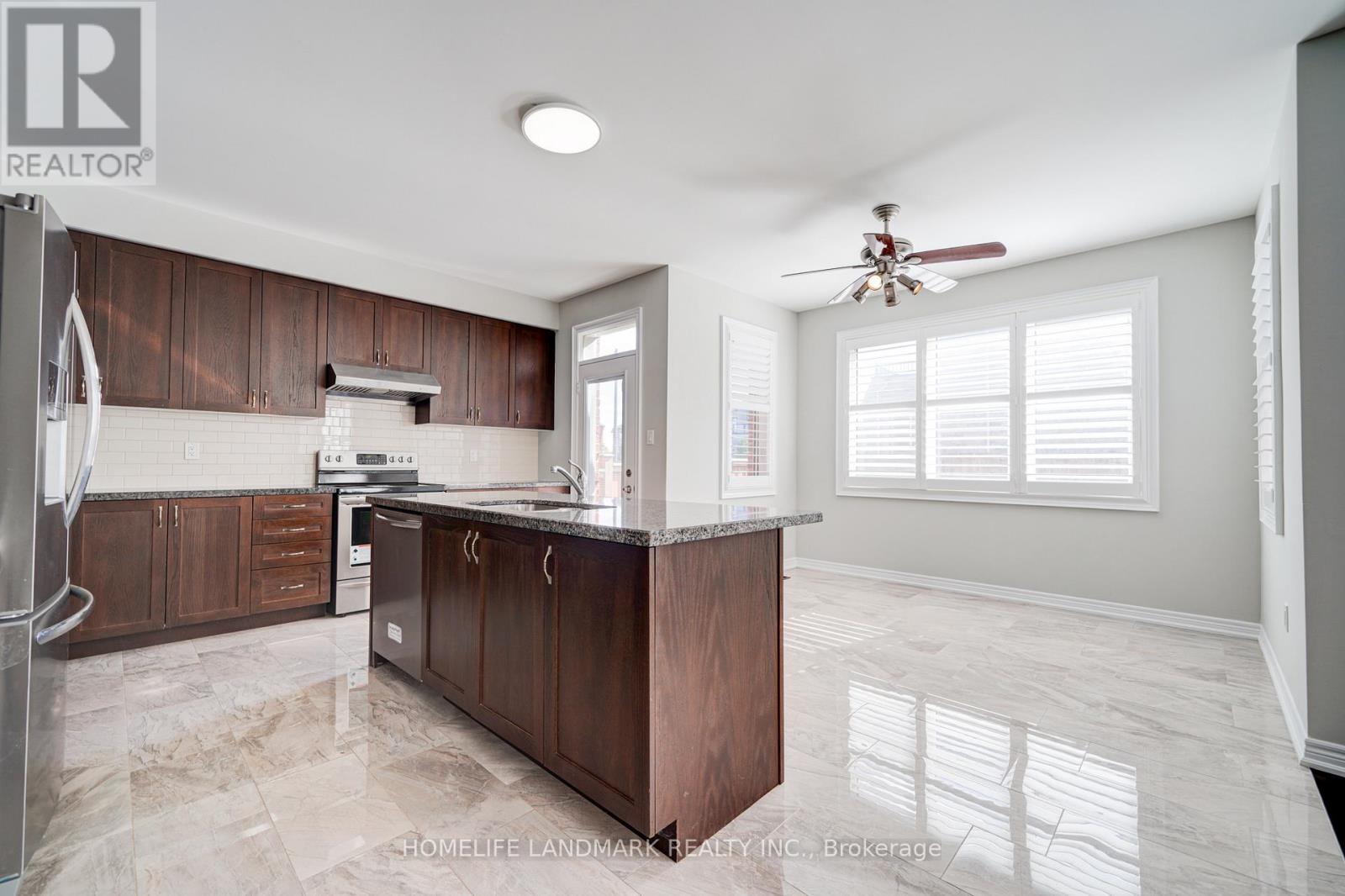 Photo 28 of 175 Scrivener Drive, Aurora ON