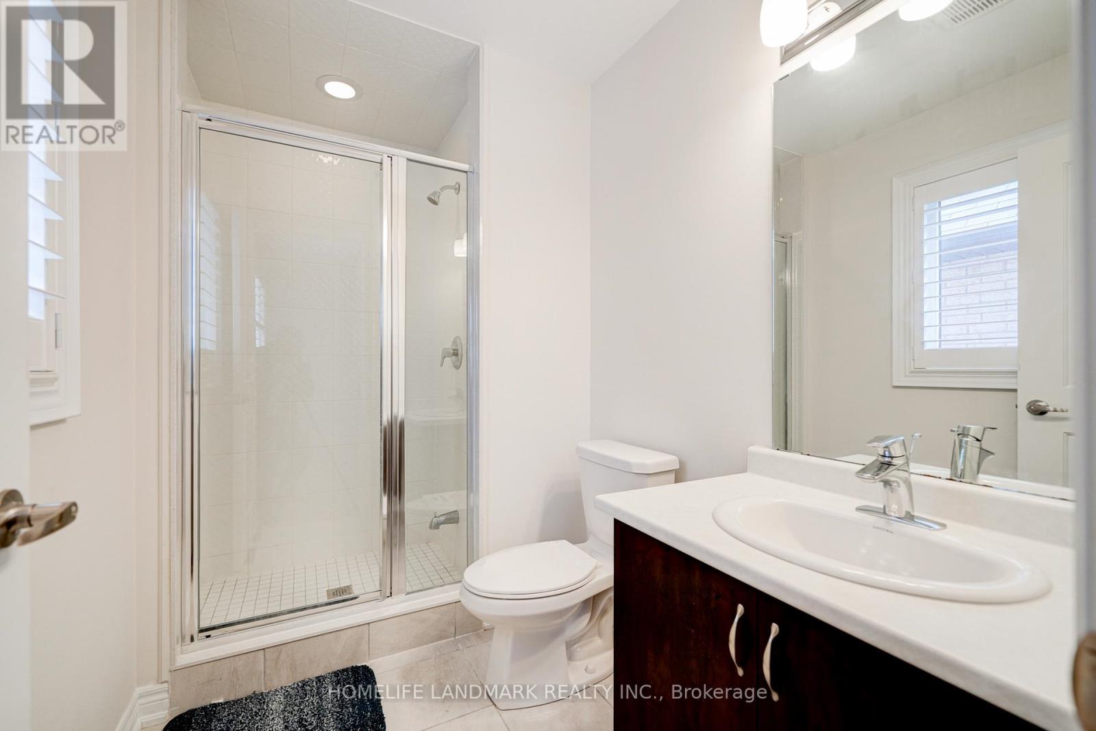 Photo 10 of 175 Scrivener Drive, Aurora ON