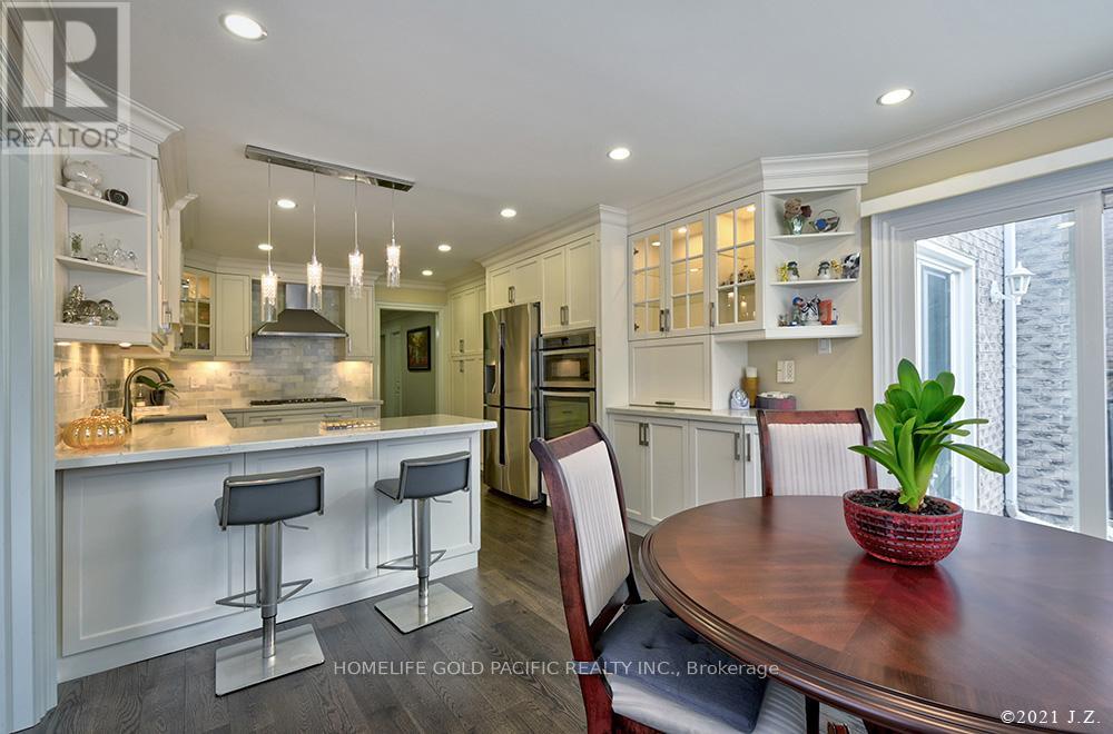 Photo 14 of 48 Havagal Crescent, Markham ON