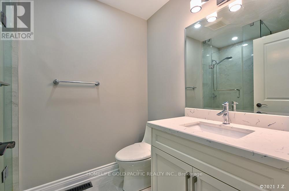 Photo 28 of 48 Havagal Crescent, Markham ON