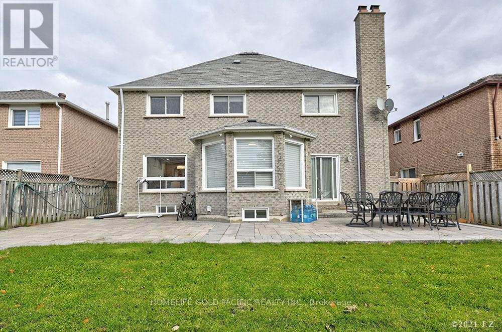 Photo 43 of 48 Havagal Crescent, Markham ON