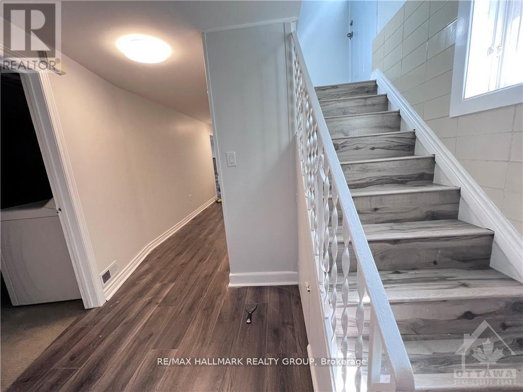 Photo 14 of 38 Capilano Drive, Ottawa ON