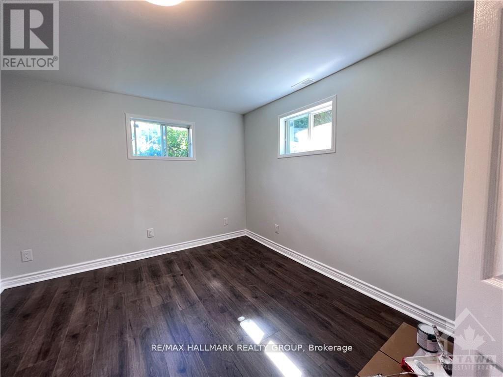 Photo 16 of 38 Capilano Drive, Ottawa ON