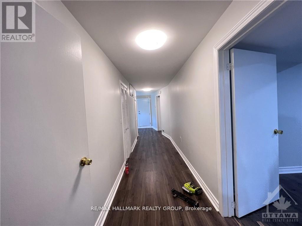 Photo 18 of 38 Capilano Drive, Ottawa ON