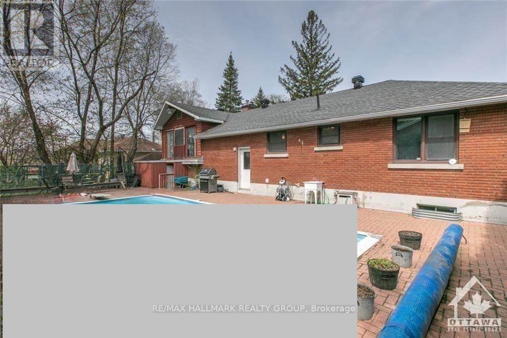 Photo 21 of 38 Capilano Drive, Ottawa ON