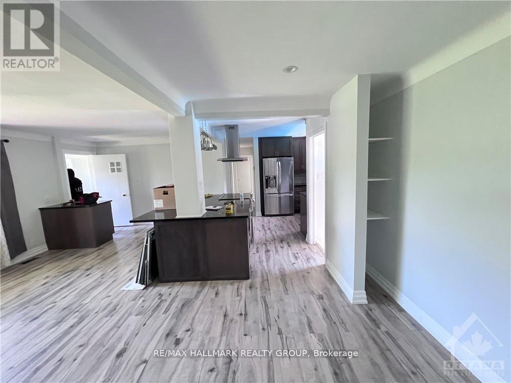 Photo 6 of 38 Capilano Drive, Ottawa ON