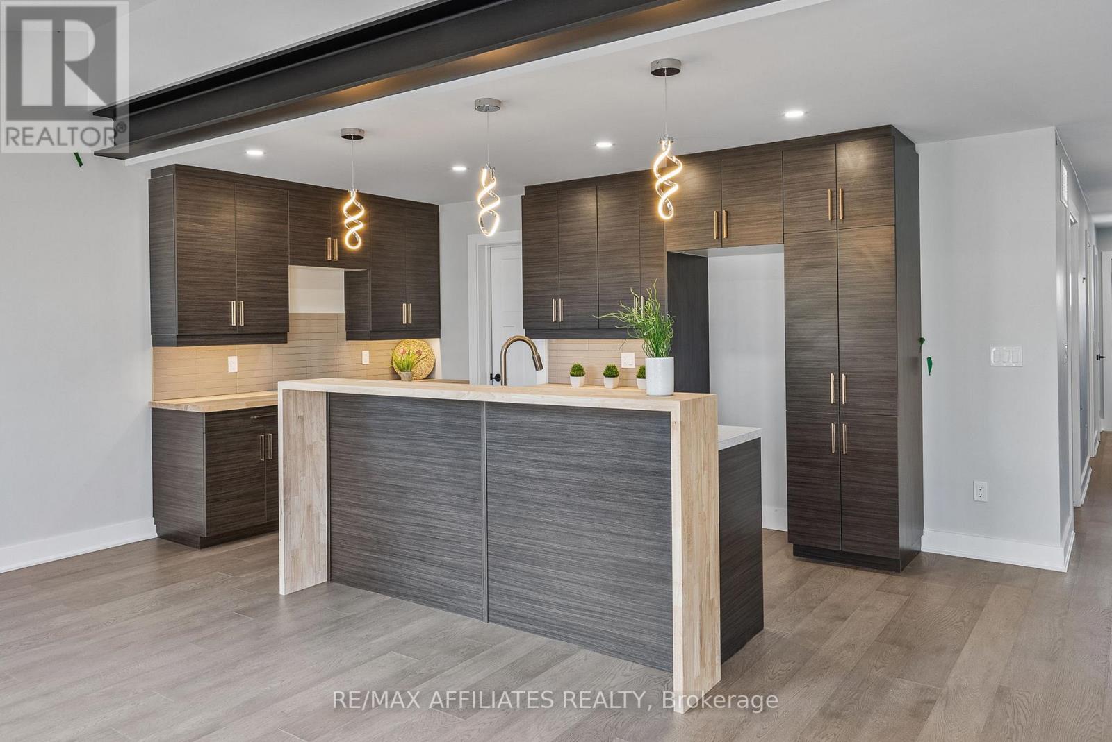 Photo 19 of 19 B Dundas Street, South Dundas ON