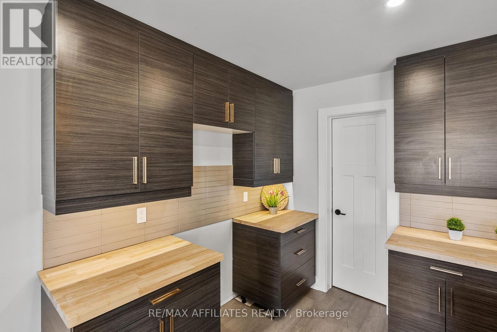 Photo 24 of 19 B Dundas Street, South Dundas ON
