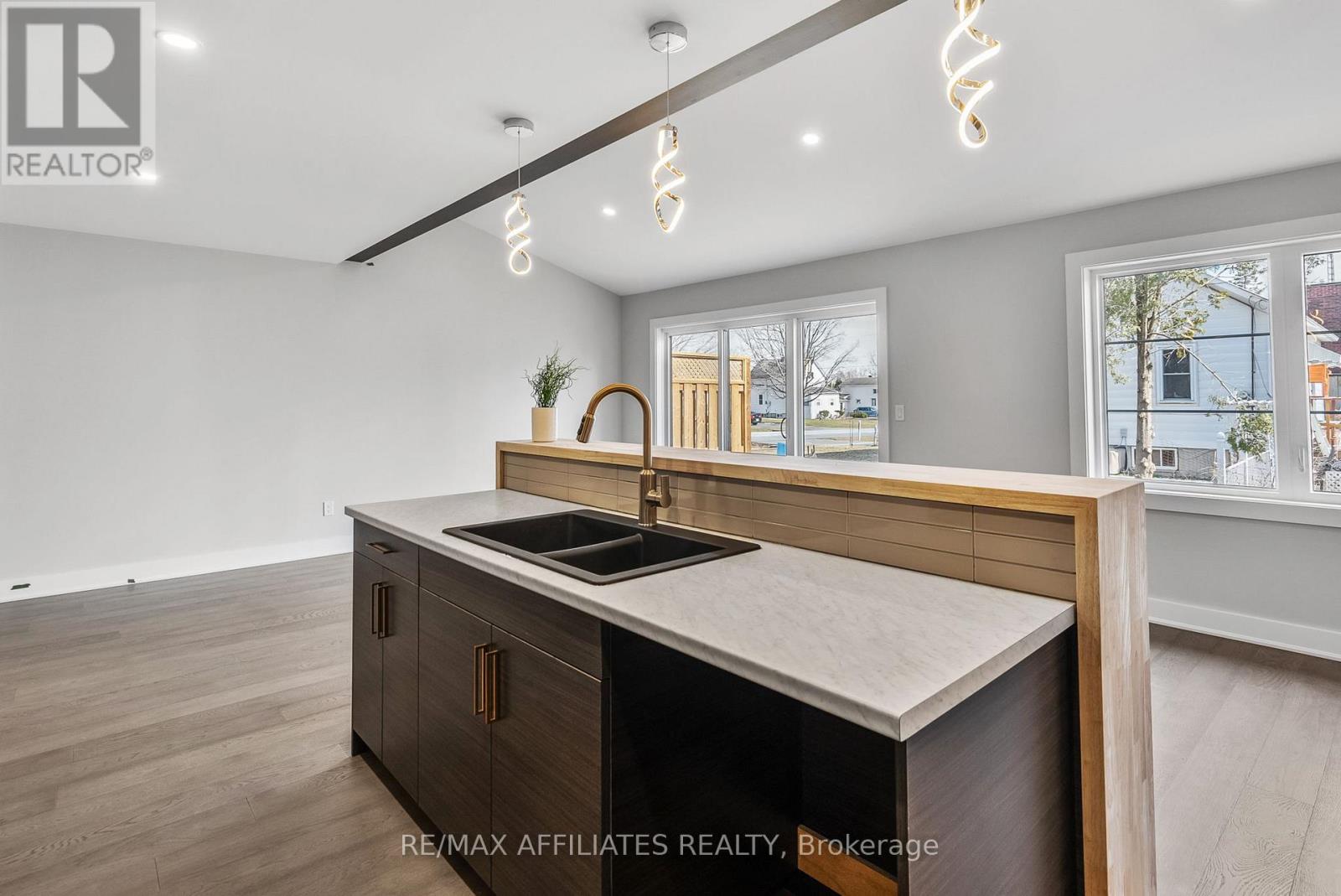 Photo 25 of 19 B Dundas Street, South Dundas ON