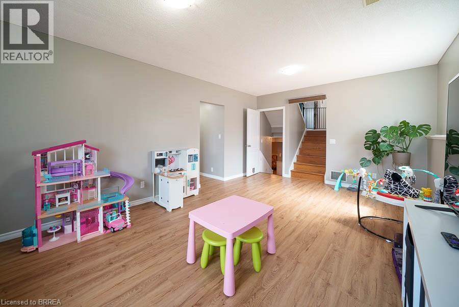 Photo 29 of 432 Manitoba Road, Woodstock ON