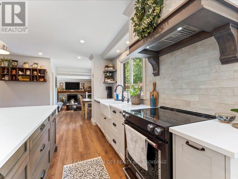 Photo 10 of 226 Riverview Boulevard, St Catharines ON