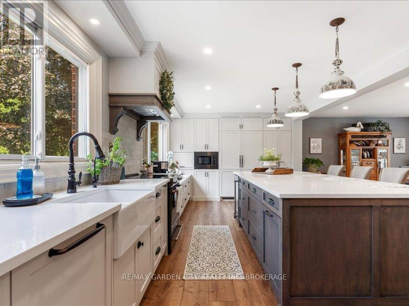 Photo 7 of 226 Riverview Boulevard, St Catharines ON