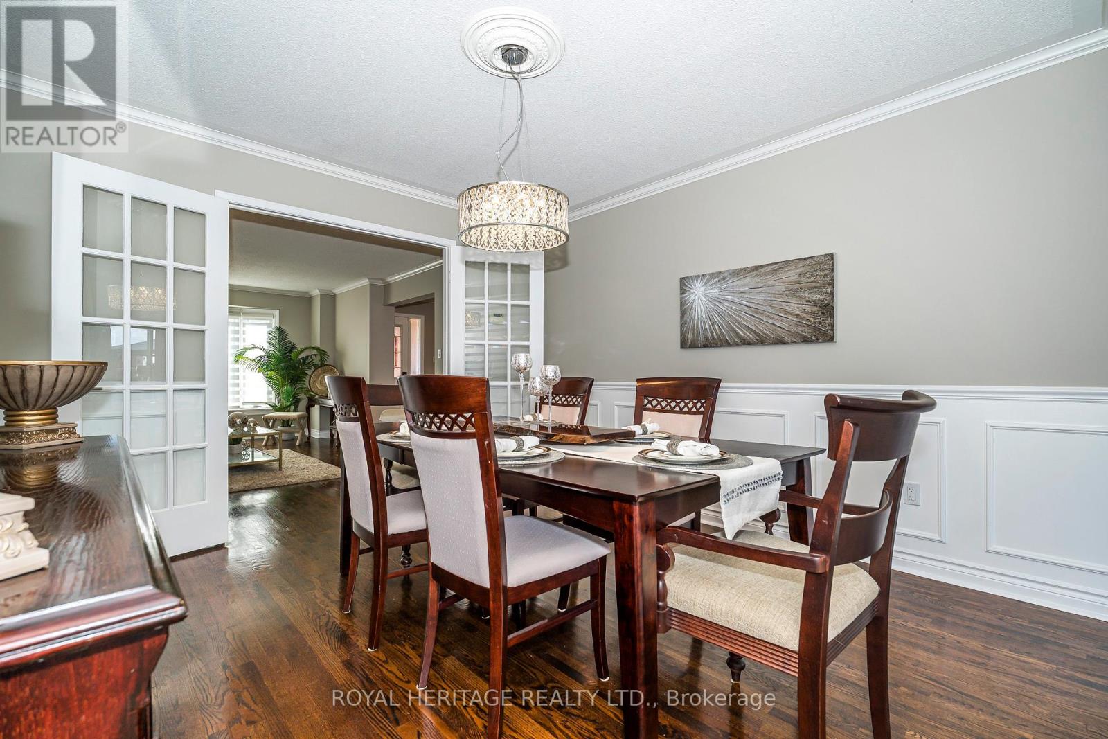 Photo 11 of 756 Stonepath Circle, Pickering ON