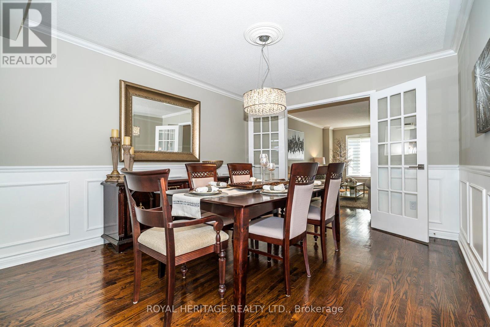 Photo 10 of 756 Stonepath Circle, Pickering ON