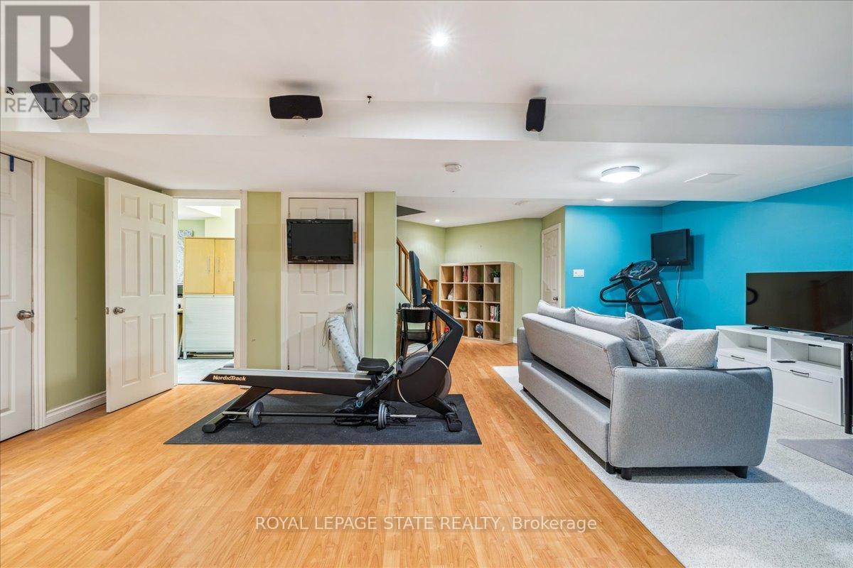 Photo 38 of 51 Napa Lane, Hamilton ON
