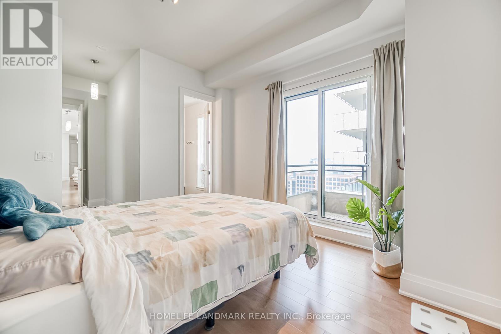 Photo 21 of 2701 35 Hayden Street, Toronto ON