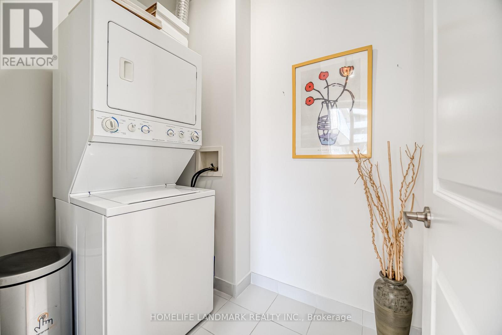 Photo 28 of 2701 35 Hayden Street, Toronto ON