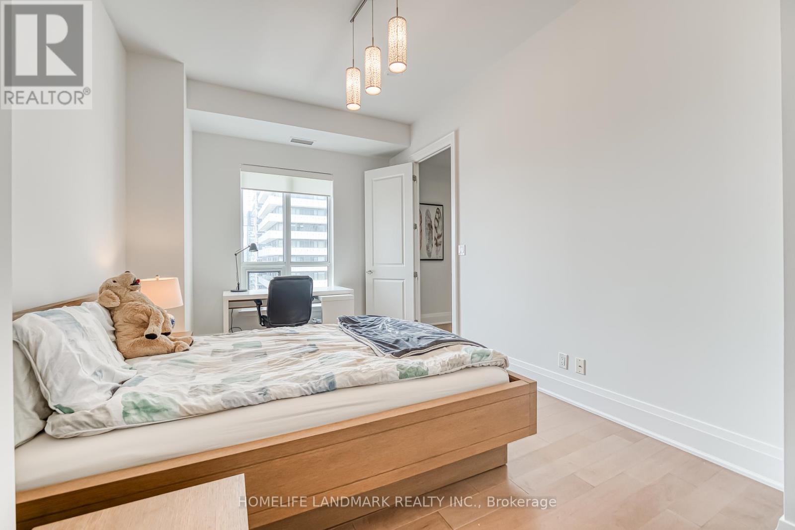 Photo 26 of 2701 35 Hayden Street, Toronto ON