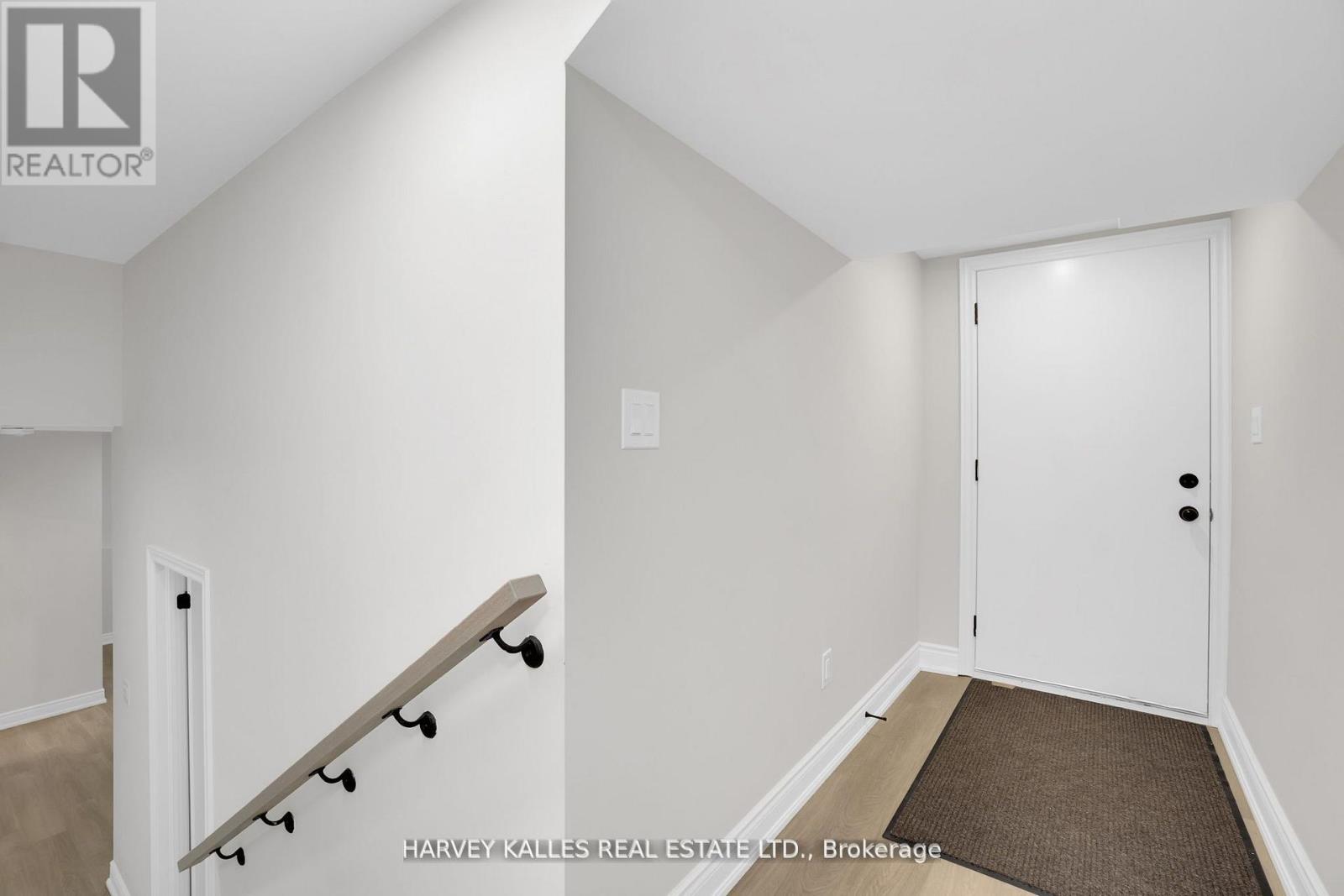 Photo 37 of 19 Lambton Avenue, Toronto ON