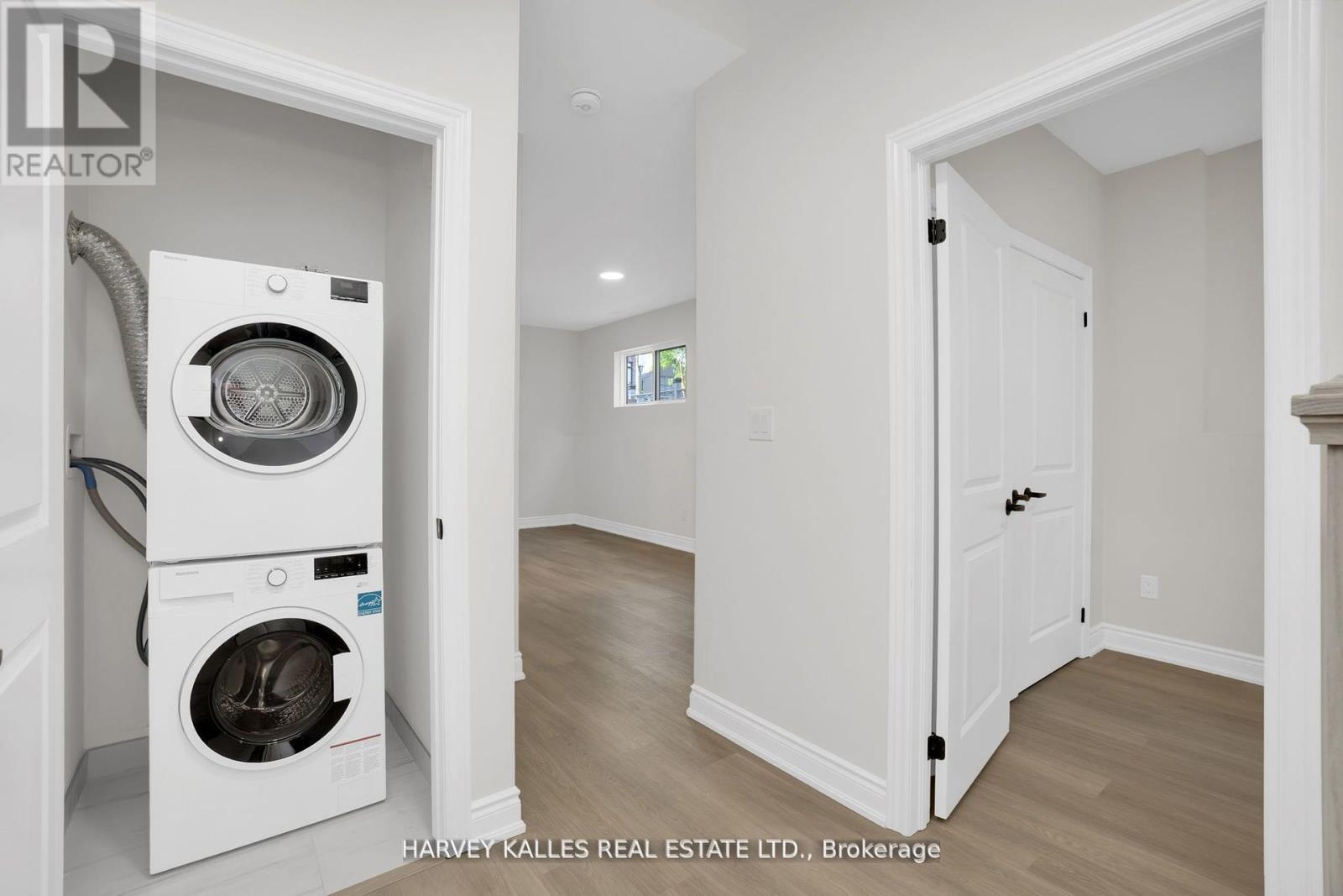 Photo 38 of 19 Lambton Avenue, Toronto ON