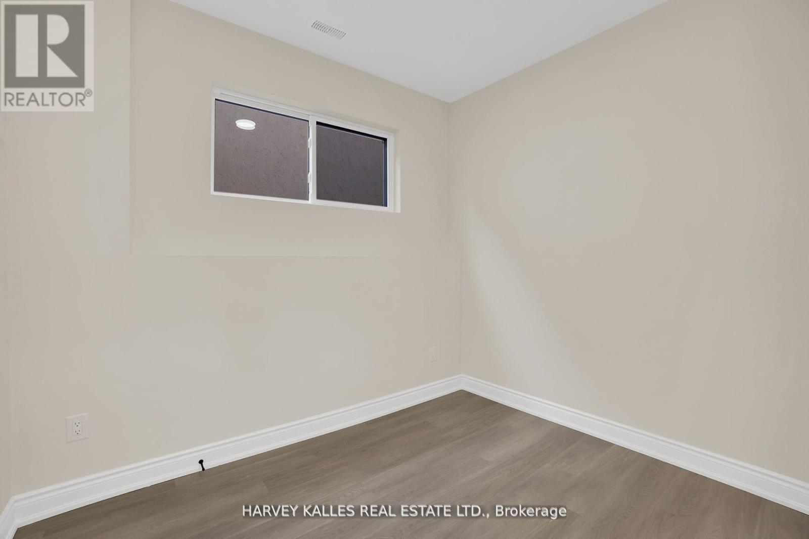 Photo 40 of 19 Lambton Avenue, Toronto ON