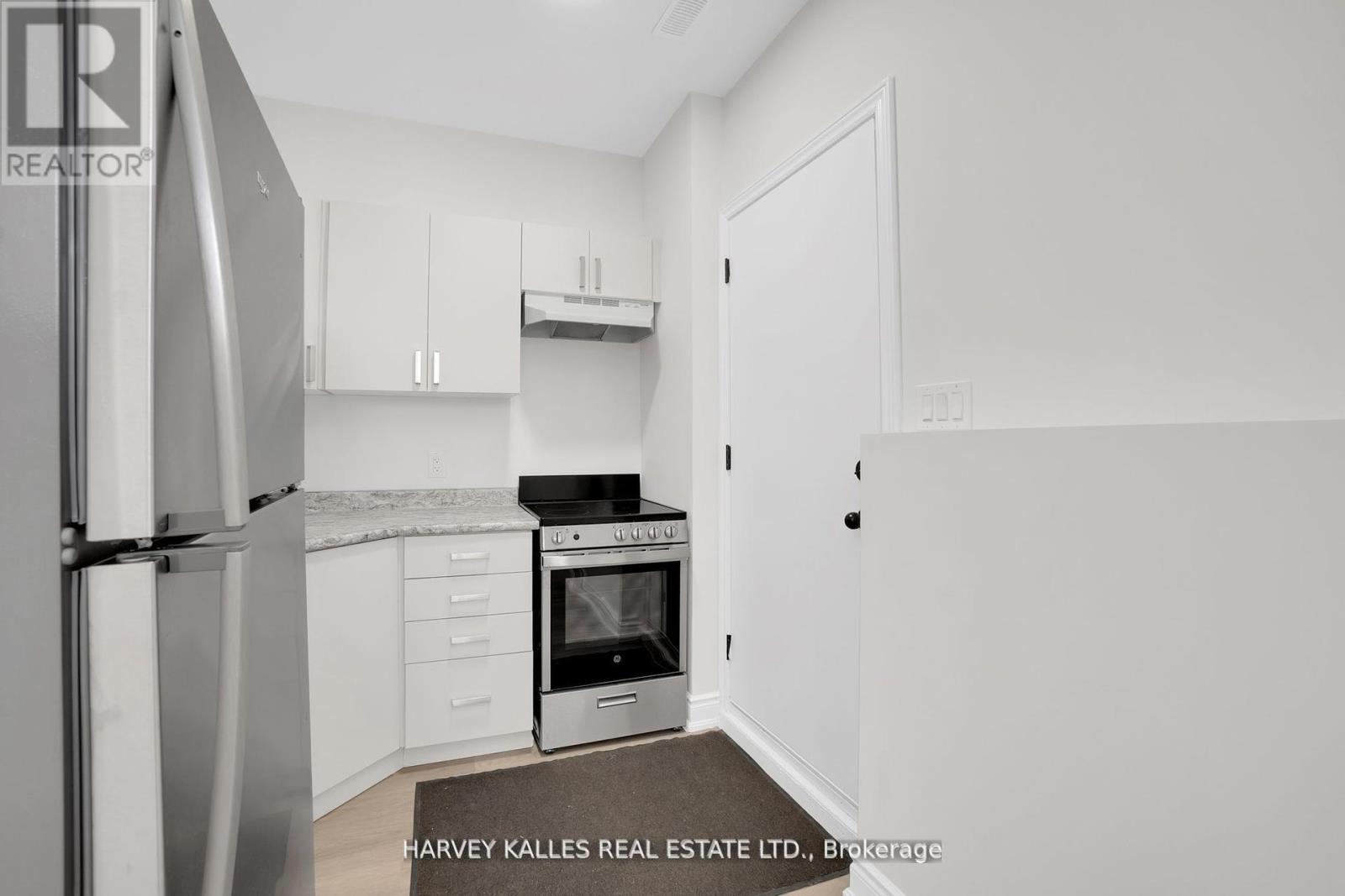 Photo 42 of 19 Lambton Avenue, Toronto ON