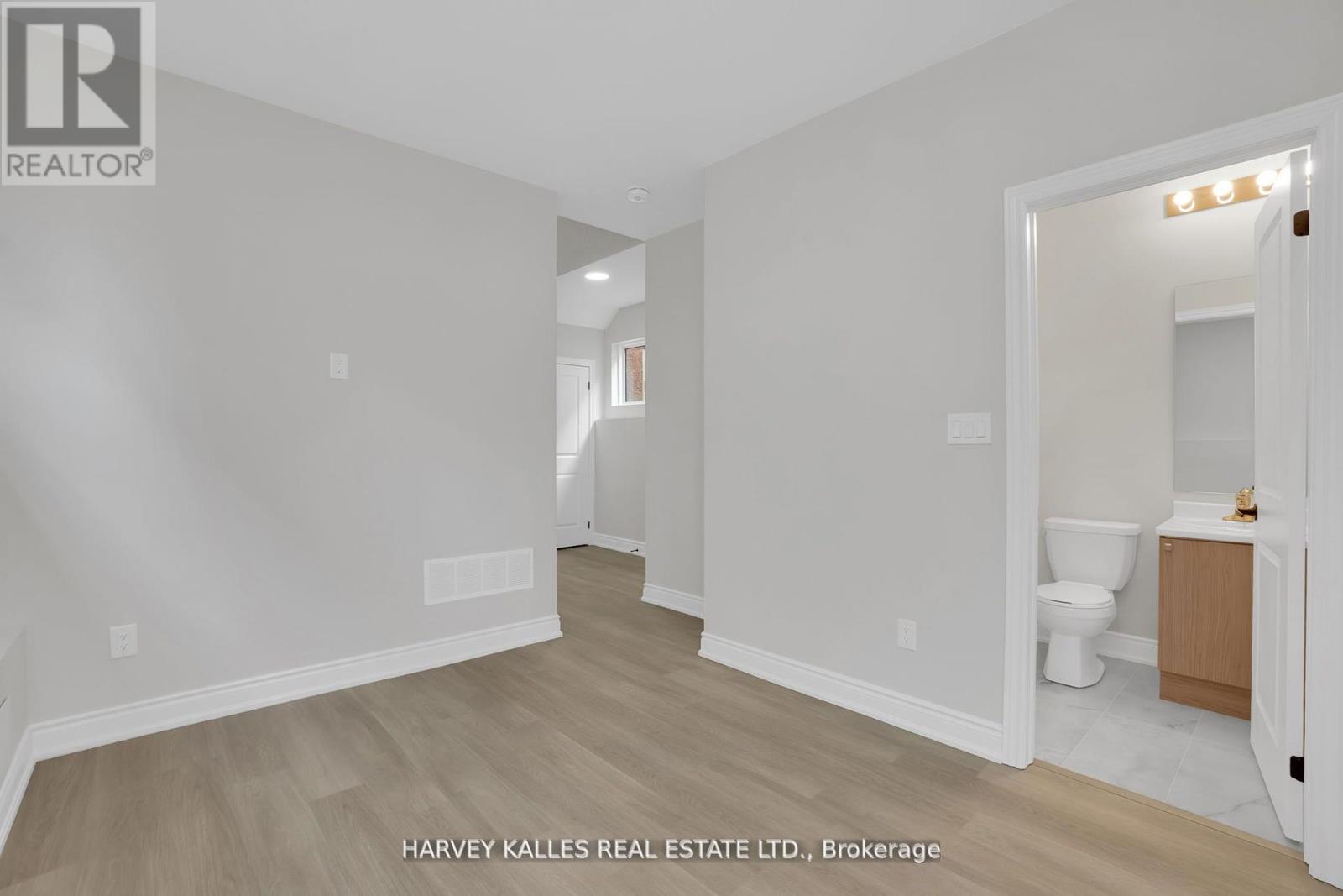 Photo 45 of 19 Lambton Avenue, Toronto ON