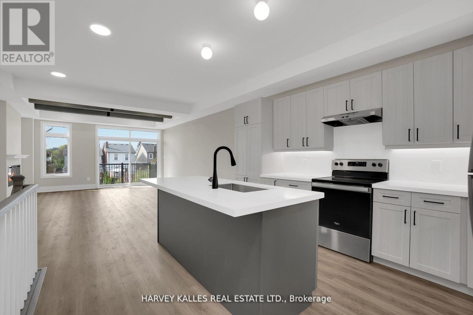 Photo 6 of 19 Lambton Avenue, Toronto ON
