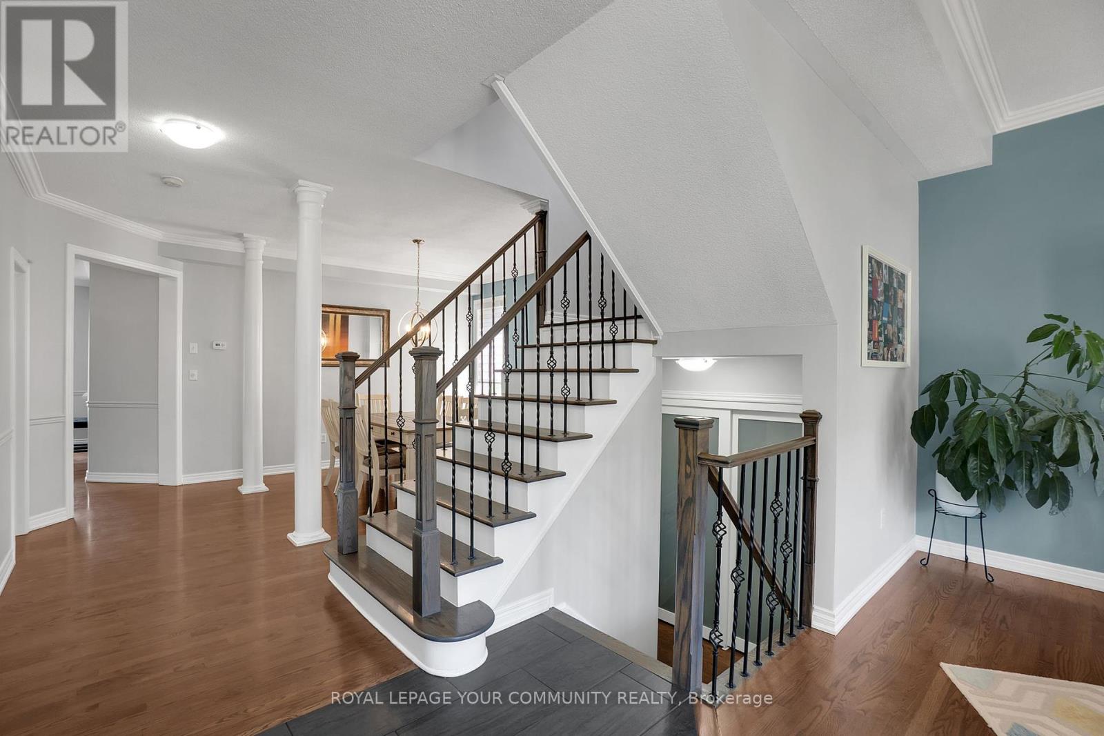 Photo 5 of 11 Evans Ridge, Caledon ON