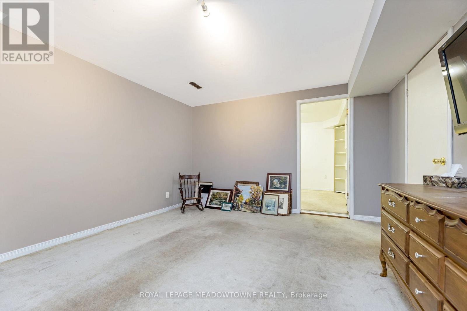 Photo 24 of 13 Blueridge Square, Brampton ON