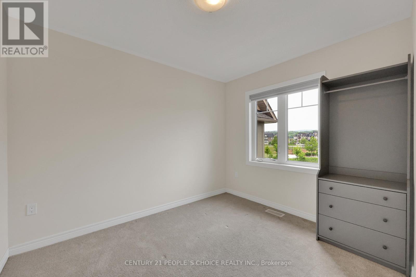 Photo 37 of 3936 Leonardo Street, Burlington ON