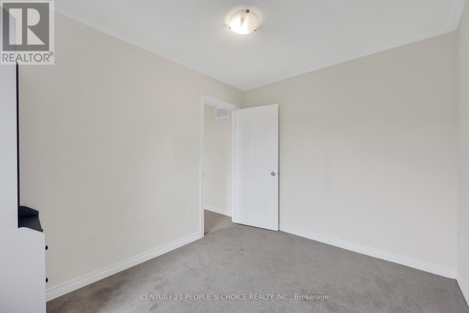 Photo 36 of 3936 Leonardo Street, Burlington ON