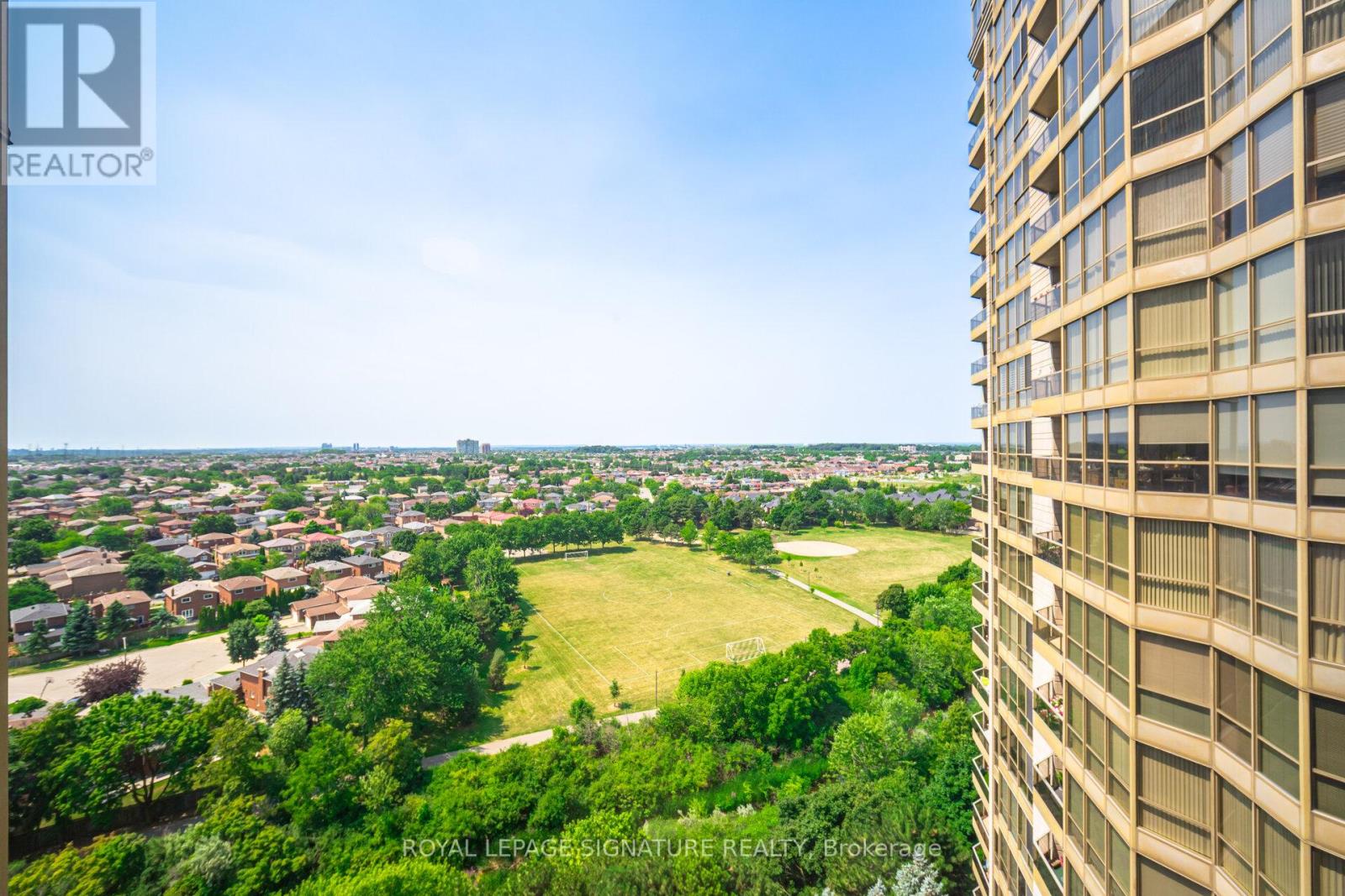 Photo 31 of 1501 55 Kingsbridge Garden Circle, Mississauga ON